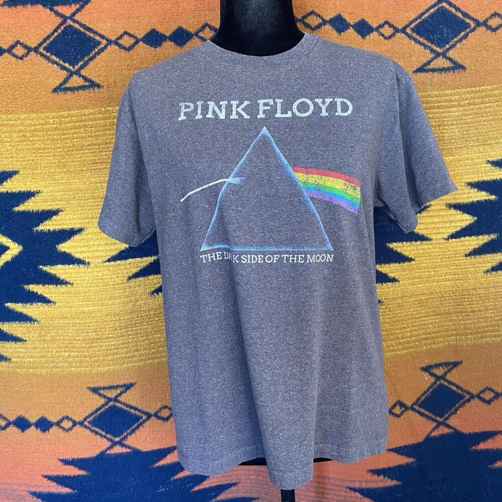 Pink Floyd Graphic Band Tee Shirt. The Dark Side Of The Moon. Size X-Large.